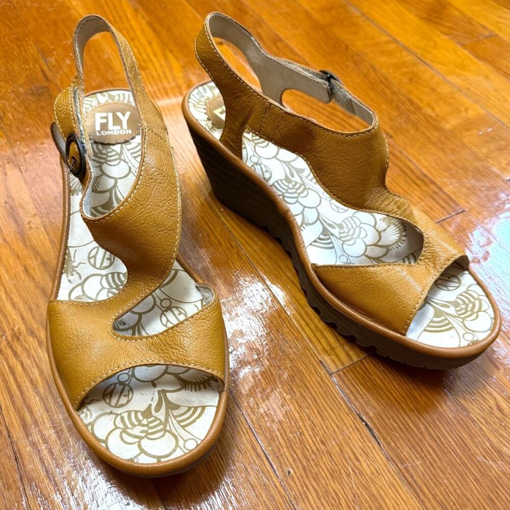 Fly London Yanca Wedge Sandals Mustard Yellow Leather Cutout Womens EU 39 US 8.5